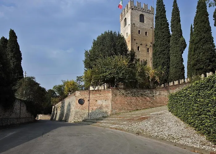 Centralissimo Con Vista Colline كونيليانو